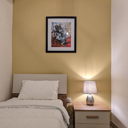 Sweetholidays Malta Apartment Sliema Ngoại thất bức ảnh