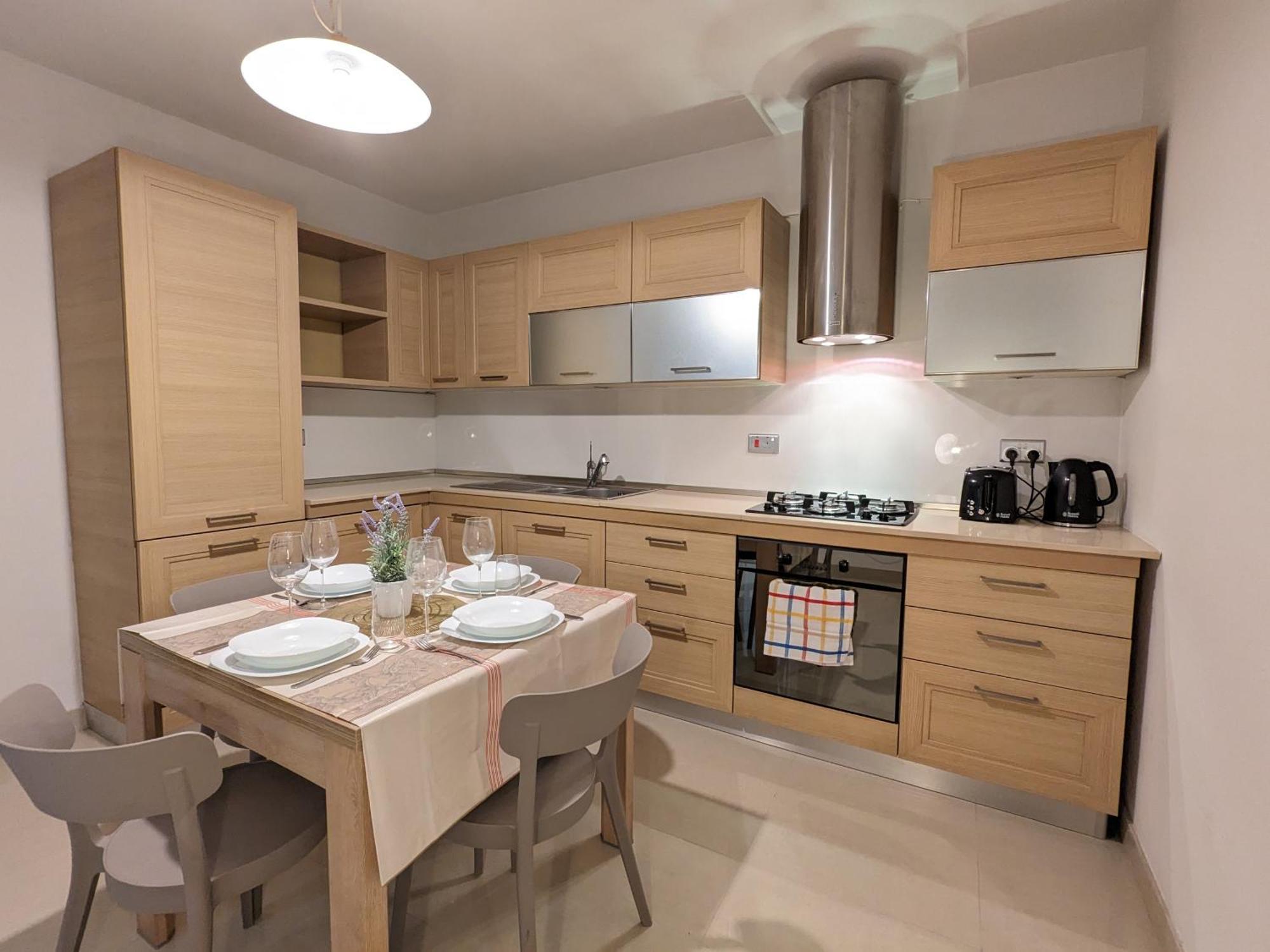 Sweetholidays Malta Apartment Sliema Ngoại thất bức ảnh
