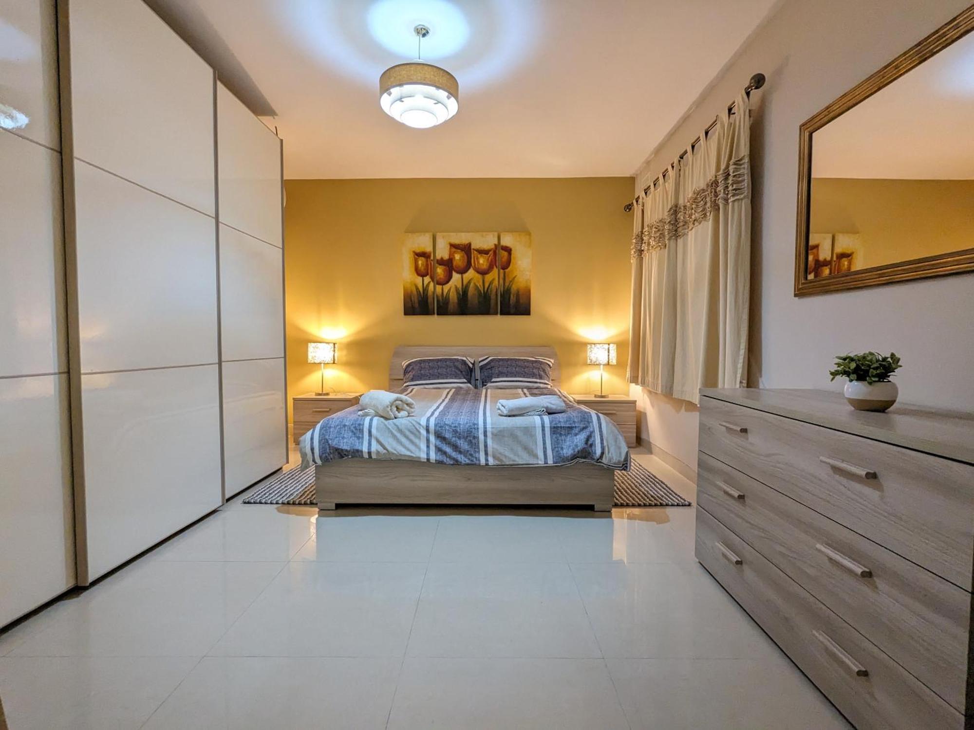 Sweetholidays Malta Apartment Sliema Ngoại thất bức ảnh